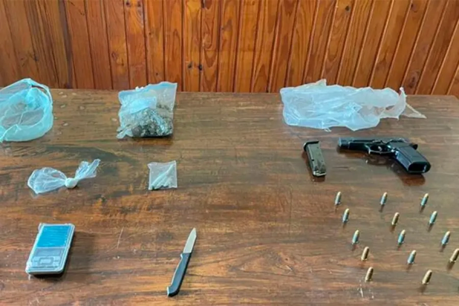 <i>Marihuana, coca&iacute;na y un arma fueron los elementos incautados </i>