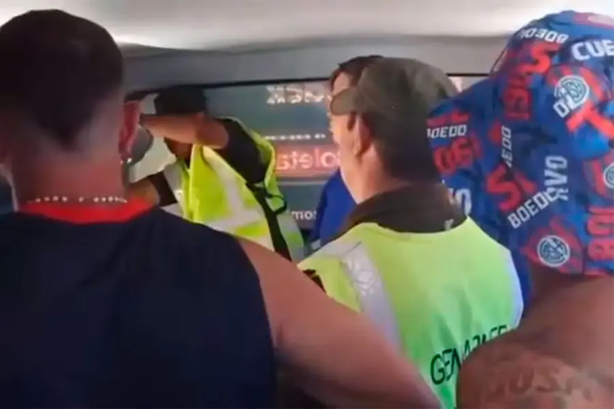 Hinchas: les proh&iacute;ben el ingreso a los estadios