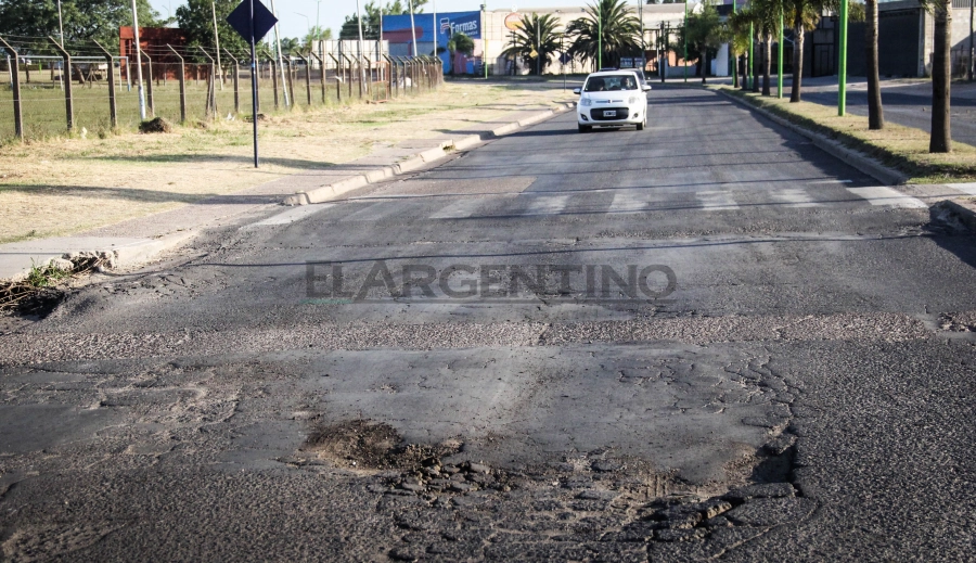 <i>El bulevar Pedro Jurado evidencia un estado muy cr&iacute;tico  </i>