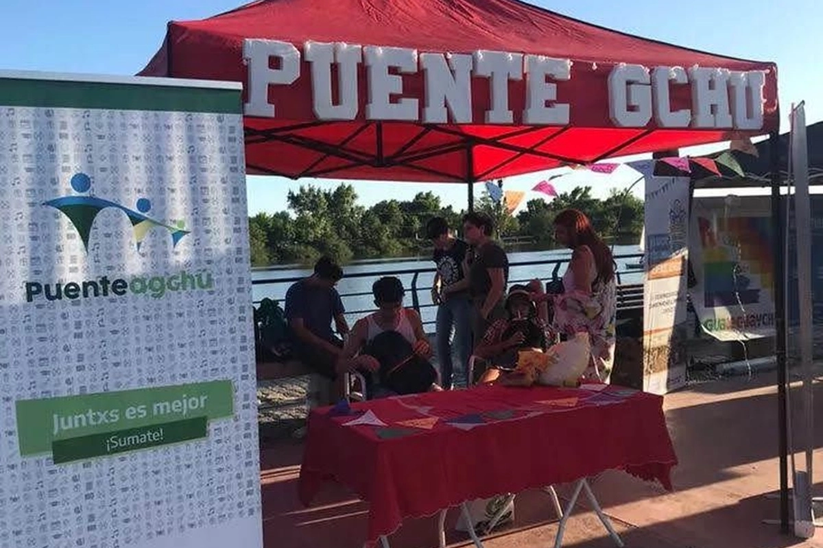 Puente Gch&uacute;: asociaci&oacute;n civil sin fines de lucro