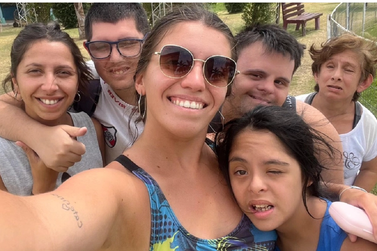 Programa de Deporte Adaptado en Pileta en Larroque