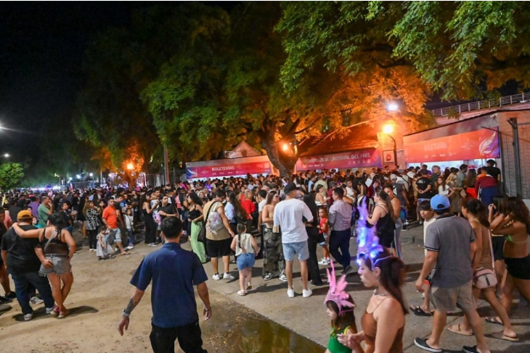 M&aacute;s de 365 mil turistas llegaron a Entre R&iacute;os para el fin de semana largo de carnaval