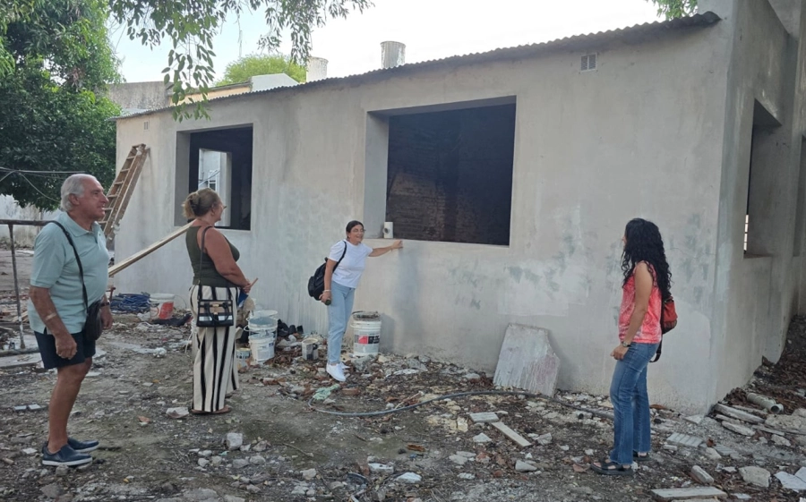 <i>Visita a la obra y donaci&oacute;n de ventiladores y un aire acondicionado </i>