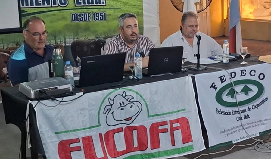 <i>Martiarena presidente de la Fundaci&oacute;n de Lucha Contra la Fiebre Aftosa (Fucofa)</i>