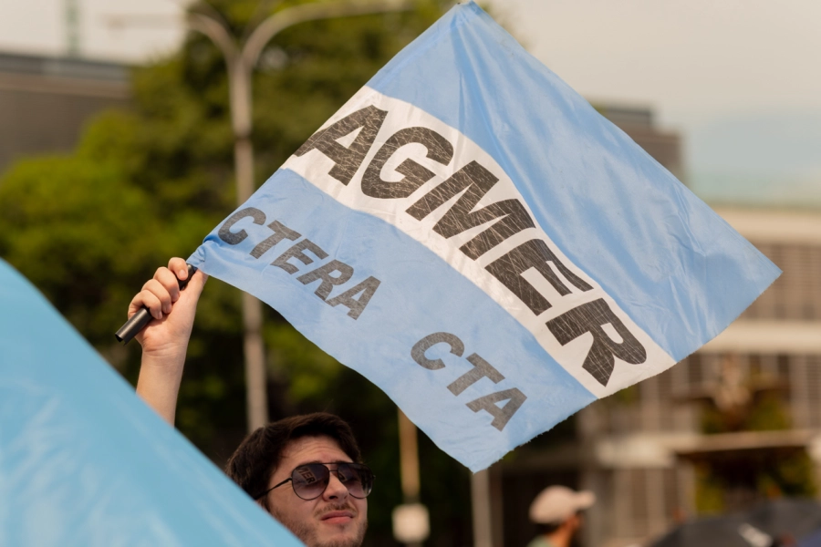 <i>Gualeguaych&uacute;: los docentes se concentrar&aacute;n a las 8:30 frente a la Direcci&oacute;n Departamental de Escuelas y realizar&aacute;n un acto a las 10:30</i>