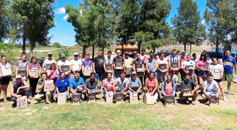 <i>"Este 1 de marzo abrazamos con orgullo a cada uno de los cooperativistas"</i>