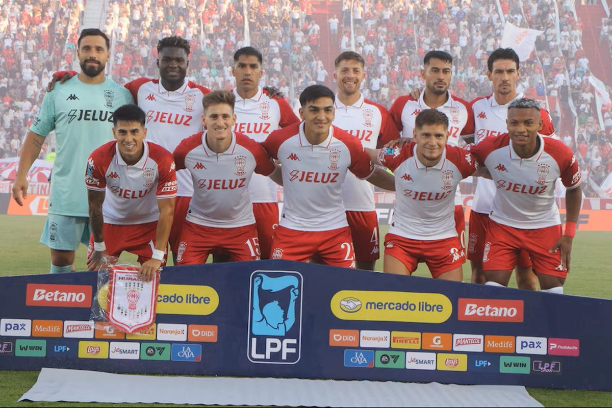 Hurac&aacute;n durante el partido contra San Lorenzo