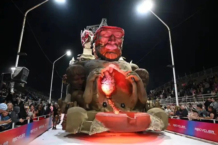 Ar&aacute; Yev&iacute; - Carroza 2