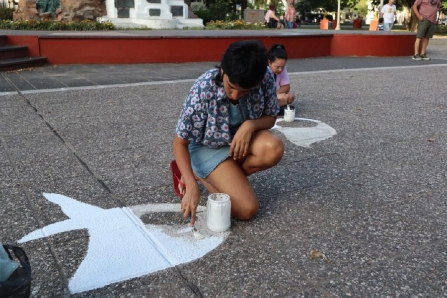 <i>La convocatoria se realiza para las 18:00 horas </i>