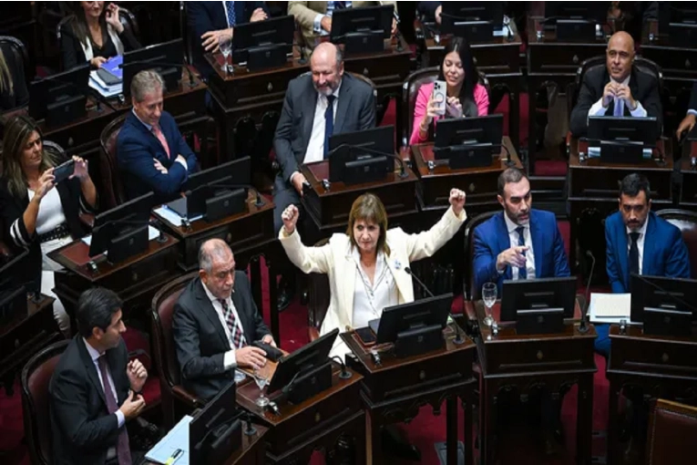 El Gobierno promulg&oacute; la Ley de Reforma Laboral