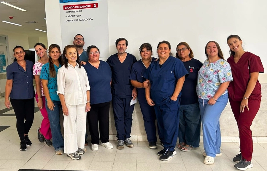 <i>Equipo del Banco de Sangre del Hospital Centenario</i>