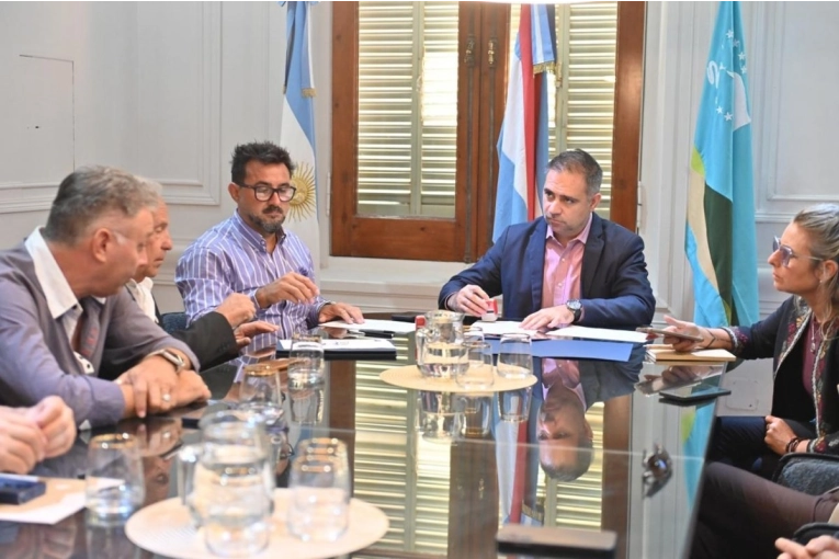 Se realizaran campa&ntilde;as y monitoreo para cuidar la cuenca del R&iacute;o Gualeguaych&uacute;