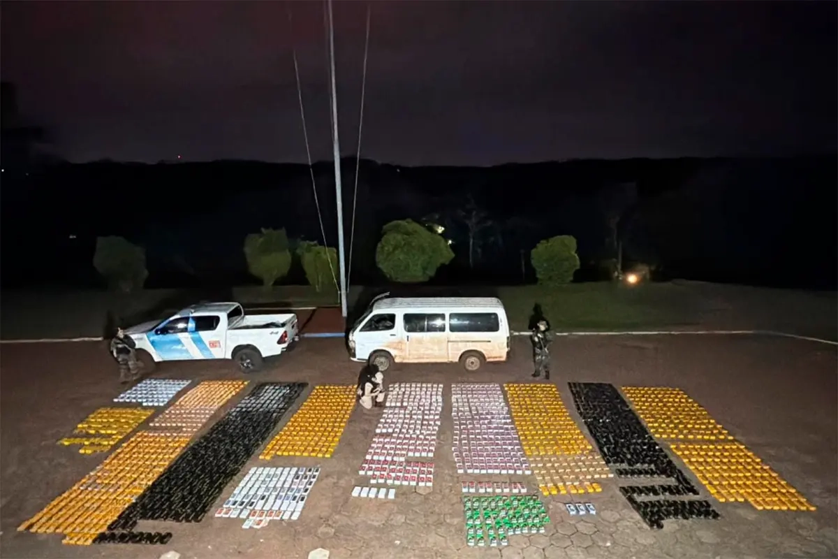 Los celulares incautados por Prefectura