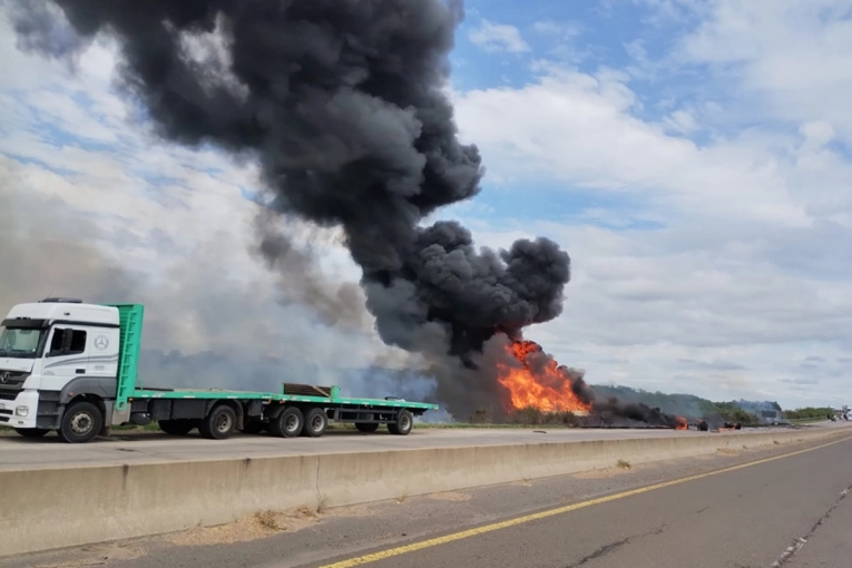 Fue identificado el camionero que muri&oacute; calcinado en el choque e incendio en Ruta 14