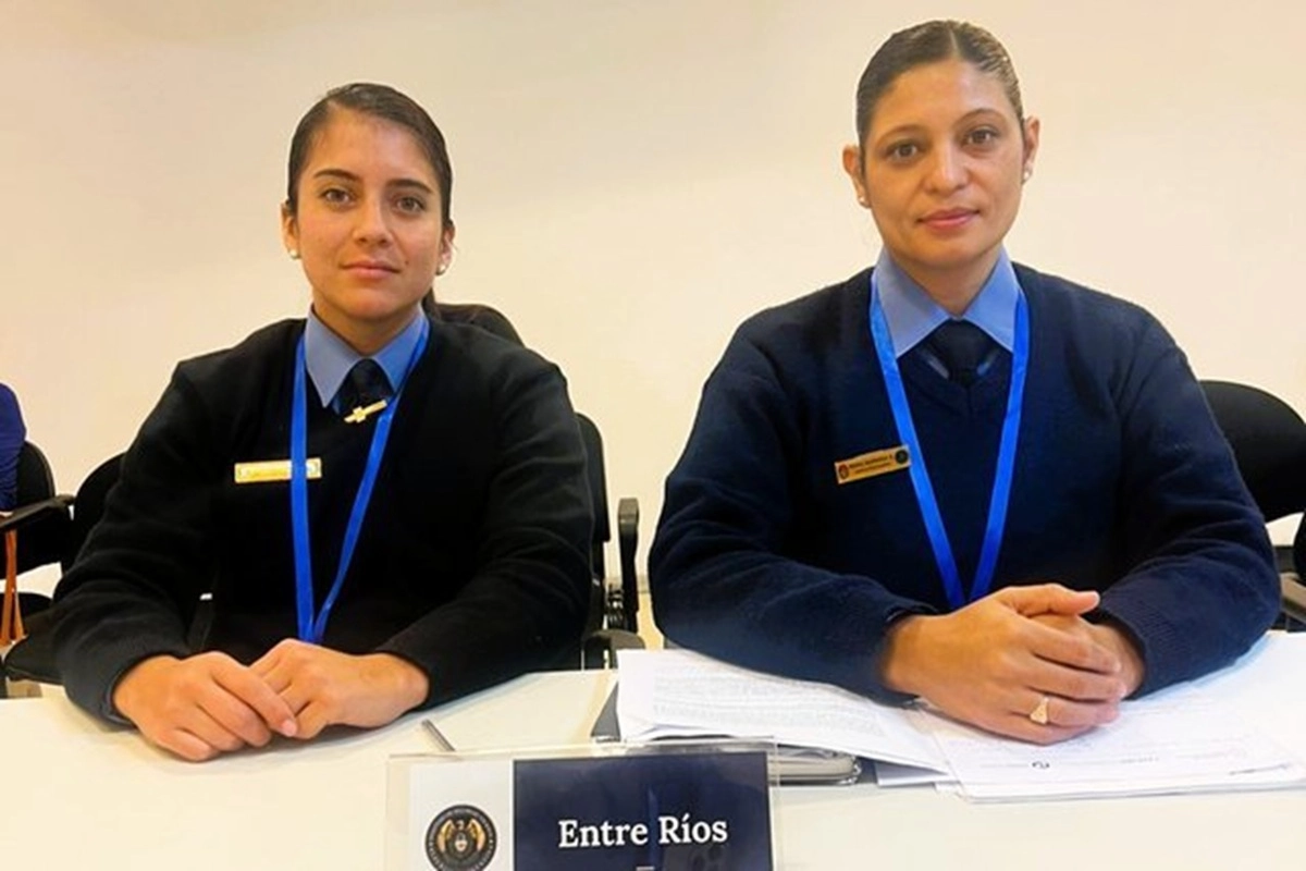 Mariana Reina y Johana Ju&aacute;rez