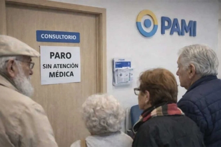 Las deudas del PAMI por $500.000 millones dejan a jubilados sin m&eacute;dicos ni farmacias