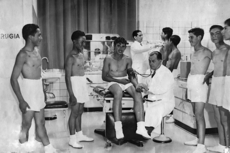 Fotograf&iacute;as in&eacute;ditas rescatan la historia del ex Frigor&iacute;fico local