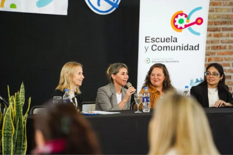 El CGE lanz&oacute; la edici&oacute;n 2026 del programa Escuela y Comunidad
