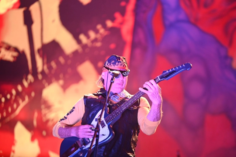 La Renga volvi&oacute; y transform&oacute; a Gualeguaych&uacute; en un gran templo de rock a cielo abierto