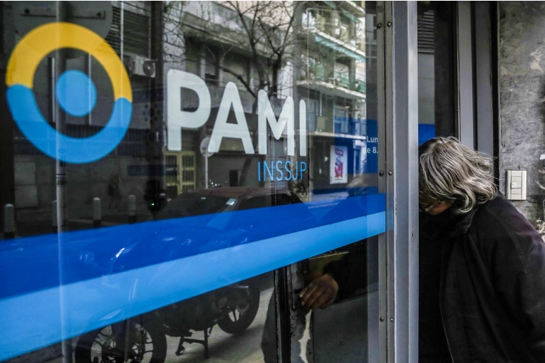 Las transferencias nacionales al PAMI cayeron 54,4% en el primer cuatrimestre