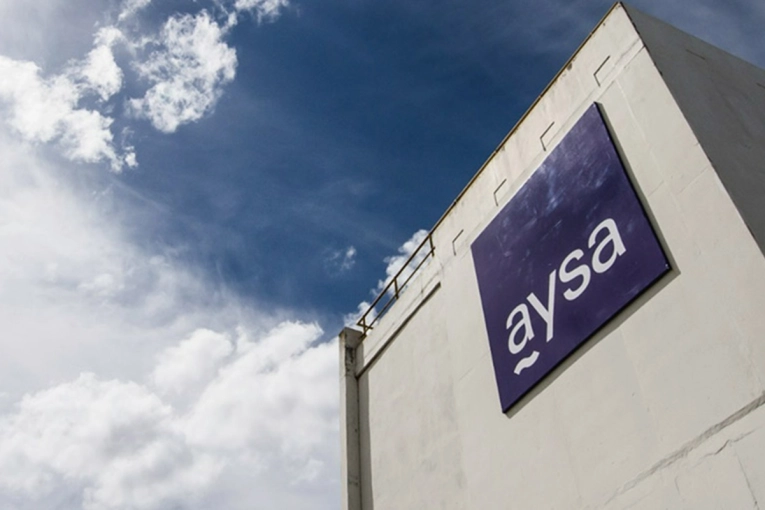 Avanza la privatizaci&oacute;n de AySA: publicar&aacute;n los pliegos para la venta del 90% de las acciones