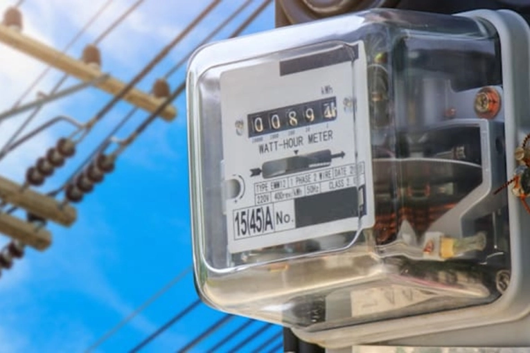 Multas por $8.800 millones y aumentos de hasta 671% en el sistema el&eacute;ctrico federal