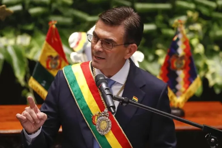 Bolivia llevar&aacute; la crisis ante la OEA y acusa a Evo Morales de buscar desestabilizar al pa&iacute;s