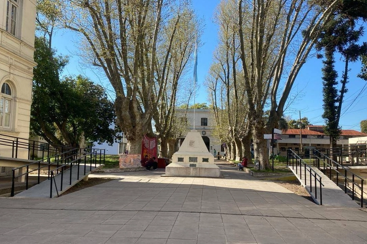 Universidad Nacional de La Plata (UNLP)