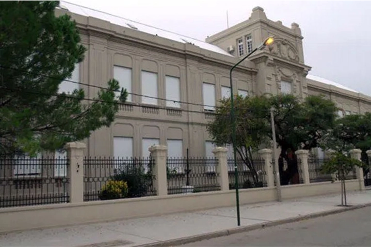 Abrieron la licitaci&oacute;n para refaccionar la Escuela Normal Olegario V&iacute;ctor Andrade