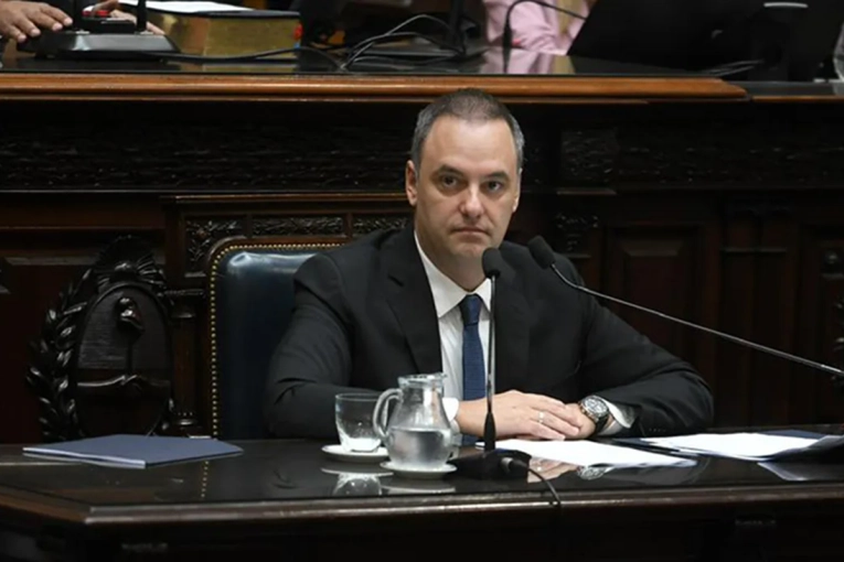 Adorni avanza con su declaraci&oacute;n jurada mientras evita confrontar con Bullrich y Villarruel