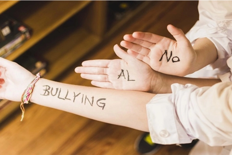 Denuncian que un ni&ntilde;o entrerriano dej&oacute; la escuela tras sufrir bullying y amenazas