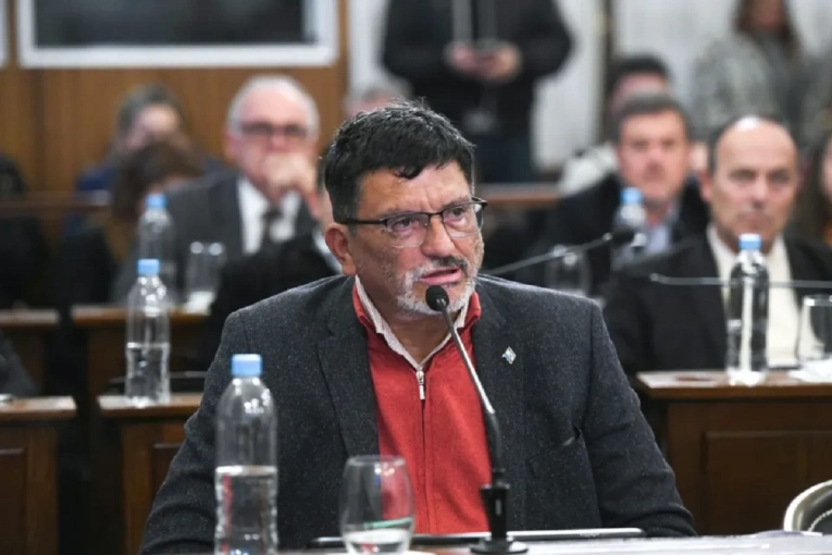 Vergara: &ldquo;No se puede advertir durante 20 a&ntilde;os que el sistema es inviable y actuar como si el problema empezara ahora&rdquo;