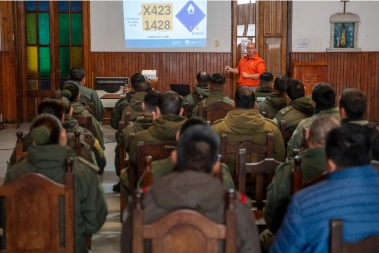 Gendarmer&iacute;a recibi&oacute; una capacitaci&oacute;n sobre materiales peligrosos en Gualeguaych&uacute;