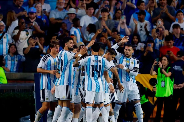 La Selecci&oacute;n Argentina gole&oacute; a Islandia y llega afilada al debut mundialista