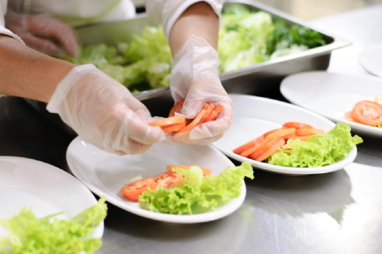 Casi 60 alumnos se formaron en manipulaci&oacute;n de alimentos