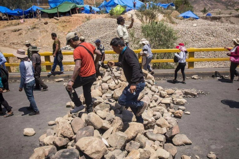 Exportadores bolivianos calculan p&eacute;rdidas en el sector de casi US$ 1.000 millones por bloqueos