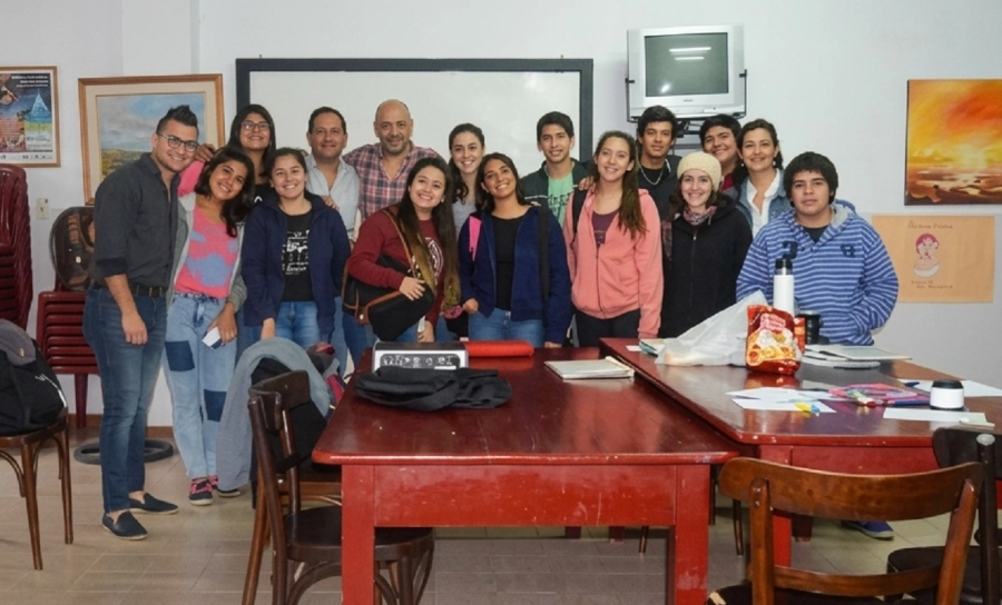 <i>Grupo organizador del proyecto Presupuesto Participativo Joven</i>