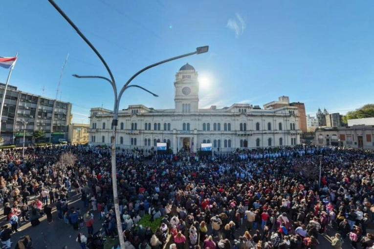 La vicegobernadora encabez&oacute; el homenaje a Manuel Belgrano en el D&iacute;a de la Bandera