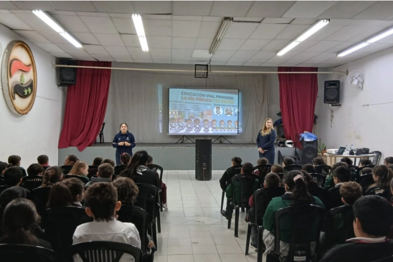 Estudiantes se capacitaron sobre seguridad vial y uso responsable del espacio p&uacute;blico