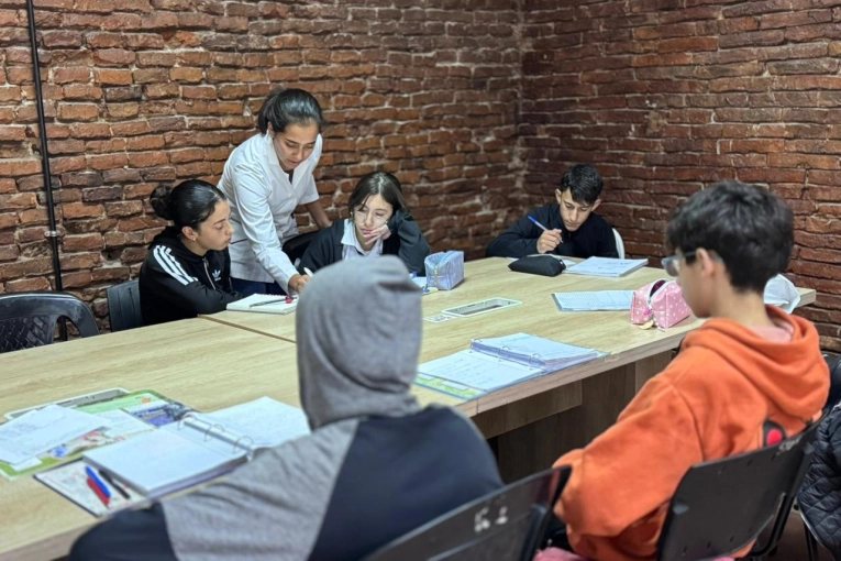 &iquest;Necesit&aacute;s ayuda con materias de la secundaria? Punto Joven ofrece clases gratuitas