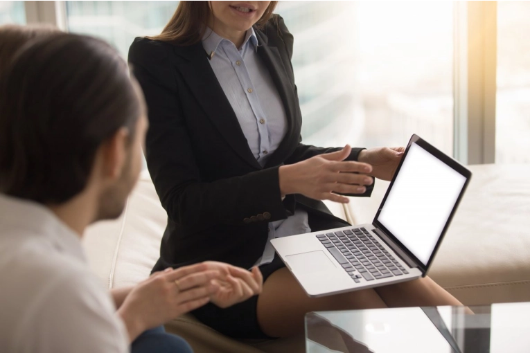 Buscan cubrir un puesto de asesor de ventas de maquinaria con formaci&oacute;n t&eacute;cnica o comercial