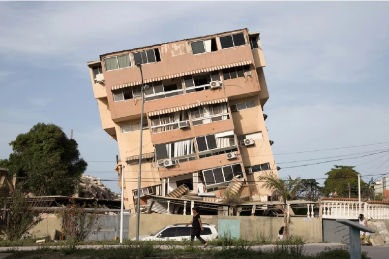 Doble terremoto en Venezuela: la cifra oficial de muertos asciende a 920 y los rescatistas buscan sobrevivientes a contrarreloj
