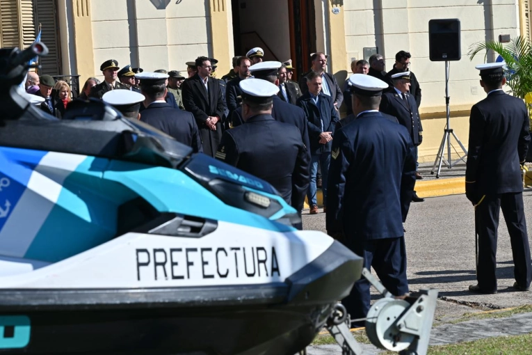 La Prefectura Naval Argentina conmemor&oacute; sus 216 a&ntilde;os con un fuerte llamado a la vocaci&oacute;n de servicio
