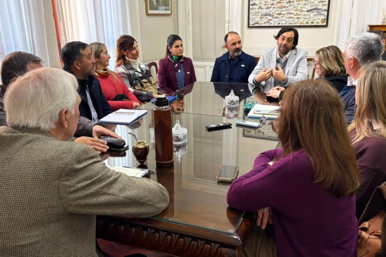 La UNER, el Ministerio de Desarrollo Econ&oacute;mico provincial e instituciones organizadoras avanzan en el Congreso INOCUA 2026