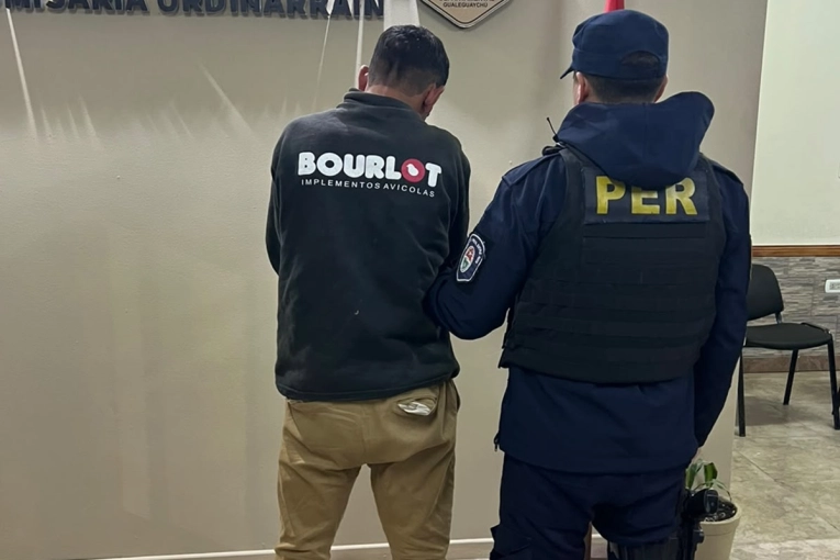 Aprehendieron a un hombre por resistencia a la autoridad tras un incidente vial