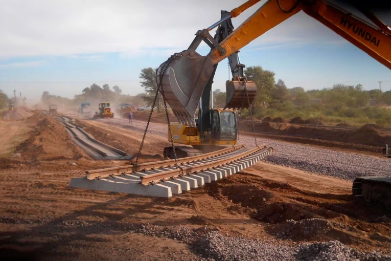 El gasto p&uacute;blico cay&oacute; 2,3% por los recortes a las provincias y la falta de inversi&oacute;n en la obra p&uacute;blica
