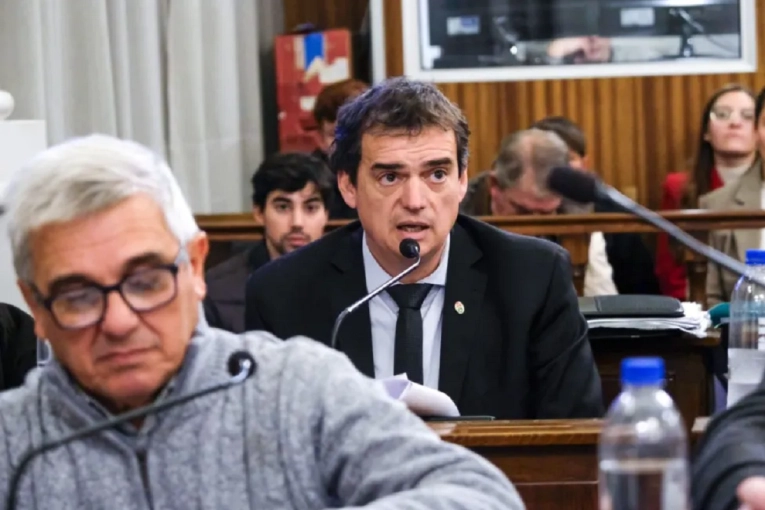 Vuelve a Diputados el proyecto para eliminar las pensiones vitalicias de exgobernadores