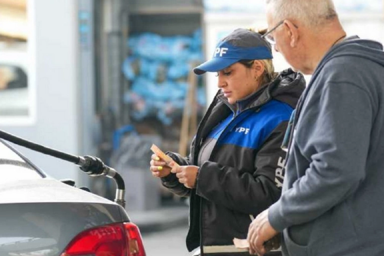 Presi&oacute;n energ&eacute;tica: la suba de combustibles sumar&iacute;a hasta 2,5 puntos a la inflaci&oacute;n anual en Argentina
