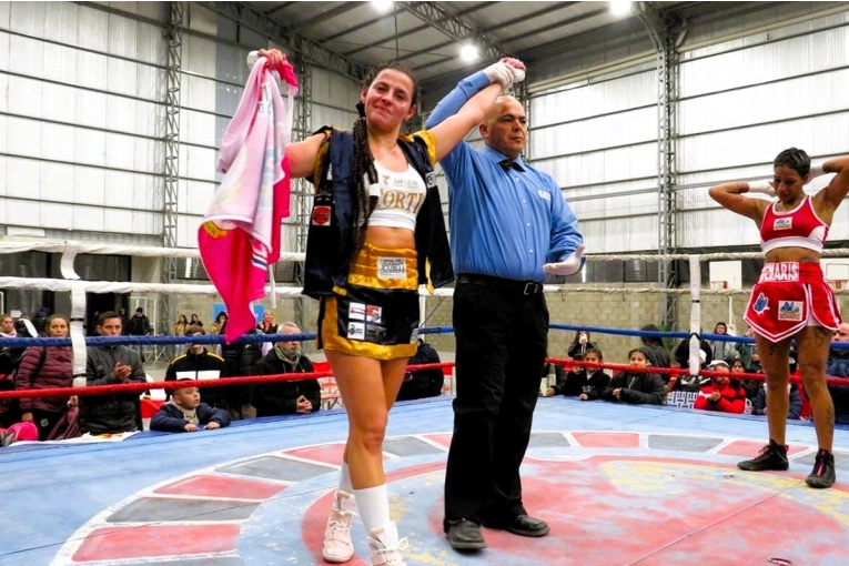 Nahir Erlin pelear&aacute; por el t&iacute;tulo latino ante la uruguaya Maira Moneo
